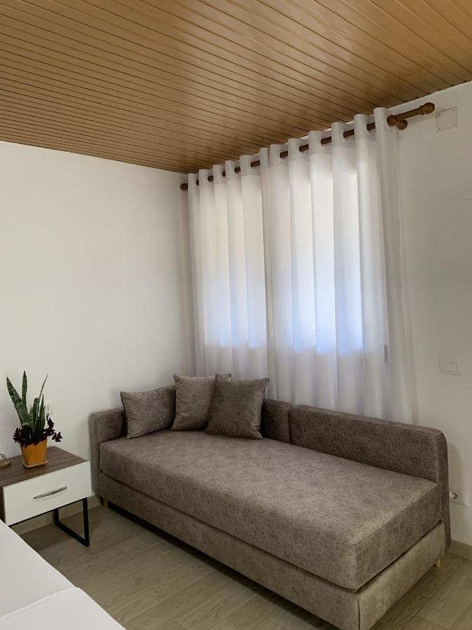 Olive House. Hotel Vlorë Buitenkant foto